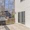 Pocono retreat- Lake, Firepit, BBQ, Gameroom, Ski home
