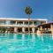 Robolla Beach Aparthotel