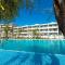 Robolla Beach Aparthotel