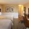 Lighthouse Lodge & Cottages