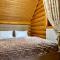 Cottage PolyaNitsa окремий котедж з каміном