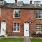 Spring Crescent Cottage in Rye
