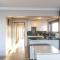 Corner apartment near the center - ميدل كيرك