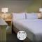 Sonesta Simply Suites Memphis East Poplar Pike - ممفيس