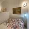 Habitat’s Petit 1 Bedroom In Historic Buidling near Vatican