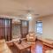 Gorgeous 6-bedroom Hacienda, Lake Views, Pool!