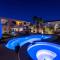Luxe Havasu 6-bedroom Retreat! Pool, Hot tub, Lake Views!