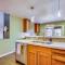 Modern Townhome with Hot Tub 10 Mi to Snowbird!
