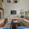 4501 Spruce Way