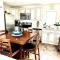 Awesome Home In Brighton Beach With 2 Bedrooms, Internet And Wifi