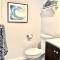 Awesome Home In Brighton Beach With 2 Bedrooms, Internet And Wifi
