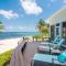 Peaceful Ocean Front Beach House in Bodden Town