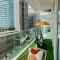 Oceanfront Escape: Stylish 1 BR in Beachfront - 迪拜
