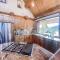 Spectacular Custom Log Cabin with Hot Tub, Epic Views, Fireplace - Moose Tracks Cabin