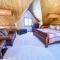Spectacular Custom Log Cabin with Hot Tub, Epic Views, Fireplace - Moose Tracks Cabin - فيربلي