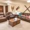 Spectacular Custom Log Cabin with Hot Tub, Epic Views, Fireplace - Moose Tracks Cabin - فيربلي