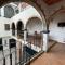 Hotel & Hostal Santuario