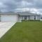 Modern and comfortable new home with hot tub - Fort Pierce