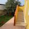 3 bedrooms house with enclosed garden and wifi at Fontane Bianche 1 km away from the beach