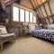 Beautiful country barn with hot tub and amazing views