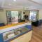 McLeods - Three-Bedroom, Pet-Friendly Coastal Escape in Central Agnes Water