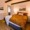 Pet-Friendly Highlands Home with Fireplace