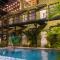 OASIS TROPICAL HOTEL
