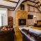 Pet-Friendly Highlands Home with Fireplace