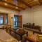 StayVista at 2BR Sunset View Villa in Palampur - بير