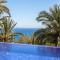 Designvilla with breathtaking view for 14 guests