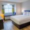 Microtel Inn & Suites by Wyndham Kingsland Naval Base I-95