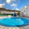 Casa BOSS Modern Villa with Studio Pool and Air Conditioning