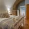 Abbey Church Upper North Aisle Luxury Self Catering 2 bedroom Apartments