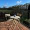 Hilltop walkers paradise with a view, sleeps 10 - Fernhurst