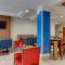 Holiday Inn Express Hotel & Suites Bryan-Montpelier, an IHG Hotel - Holiday City