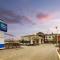 Holiday Inn Express Hotel & Suites Bryan-Montpelier, an IHG Hotel - Holiday City