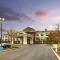 Holiday Inn Express Hotel & Suites Bryan-Montpelier, an IHG Hotel - Holiday City