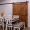 Downtown 4BR Home w Outdoor Living Has Power