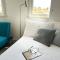 Apt 09 Stylish Studio Steps from Sea & Promenade - Brighton and Hove