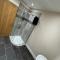 Central 2BR Apartment - Sleeps 4 - Parking & Pets - Coast Serviced Apartments - Enquire for Trade & Long stays