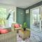 Charming Three Bedroom Home with King Bed and Fire Pit