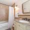 Family Compound w/Guest House and game room! - Tacoma