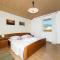 Holiday house with a swimming pool Kastel Stari, Kastela - 22832