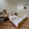 GOLDEN LAND HOTEL