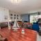 Jax Vacations 1/2 Mile to Beach, 2 bedroom townhome pet friendly