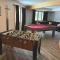 Lovely Muskoka Waterfront Cottage-Hot tub & Sauna!