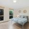 Cosy Cowes Escape
