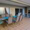 5 Manaba Breeze, Uvongo