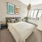 Bright and central suite with a balcony - Brno