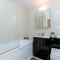 Stevenage - 2 Bedroom Apartment, Free Wifi & Balcony Upto 5 guests - 斯蒂夫尼奇